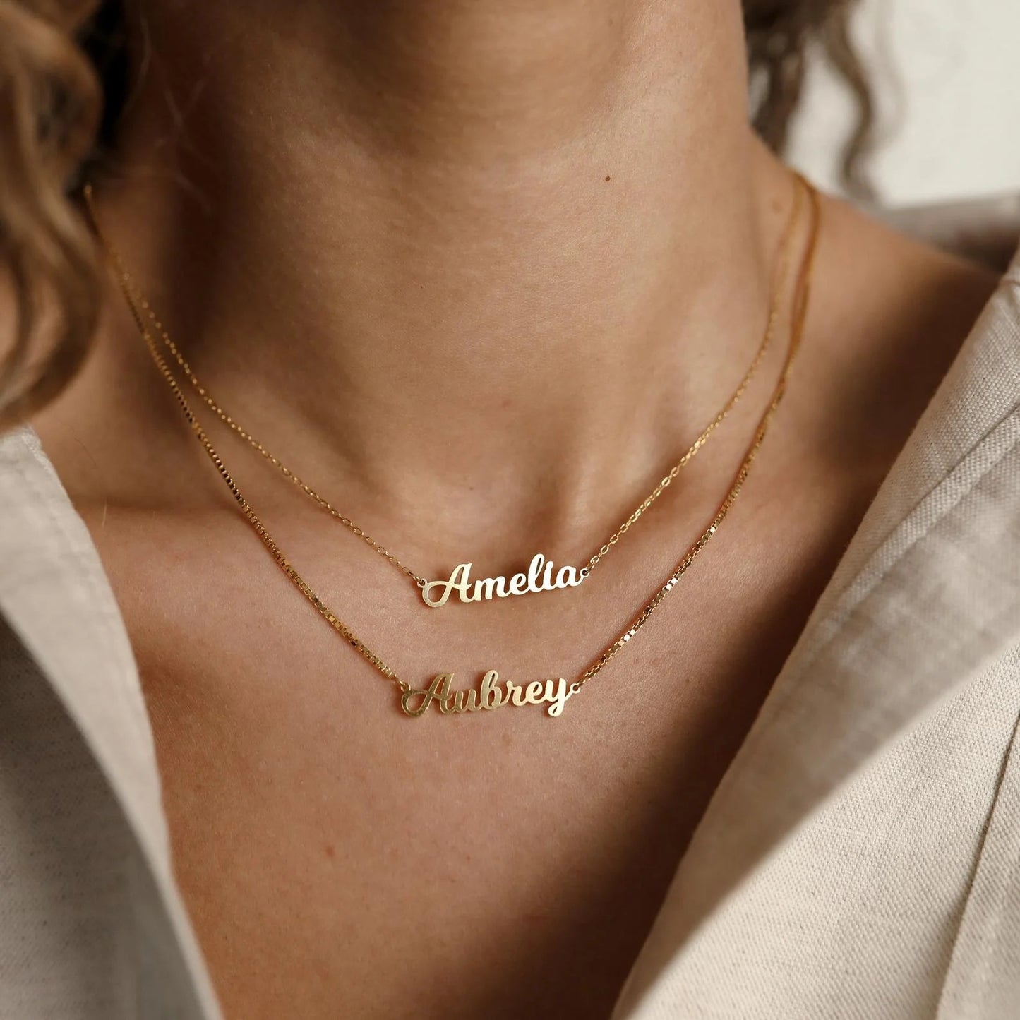 Személyre szabható névnyaklánc – rozsdamentes acélból, acél/arany/rosegold színben